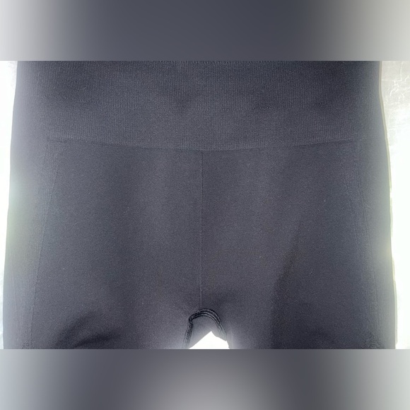 Lululemon flo and go seamless cropped leggings size 6 in EUC - Picture 8 of 9